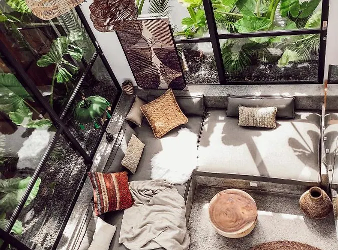 Villa Beyond Bespoke Seminyak (Bali)