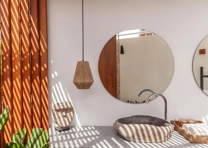 Beyond Bespoke Seminyak (Bali)